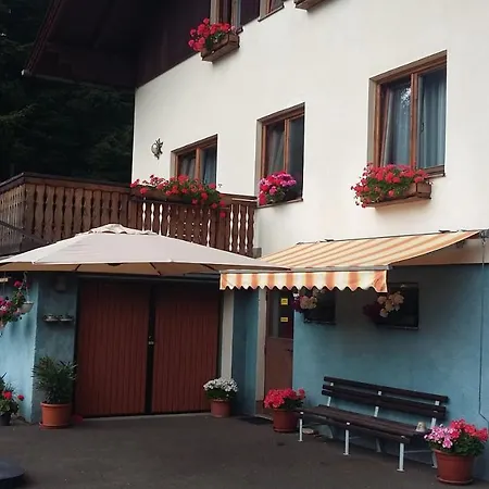 Haus-erzberg Bed & Breakfast 3*