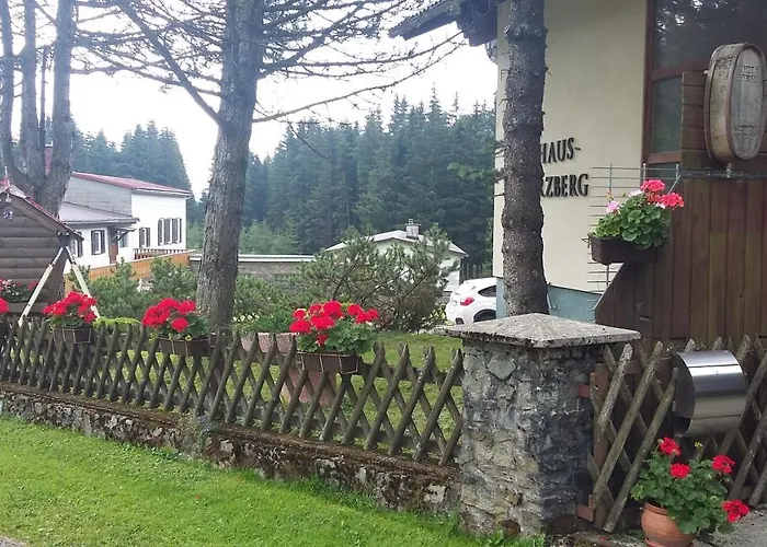 Haus-erzberg Bed & Breakfast